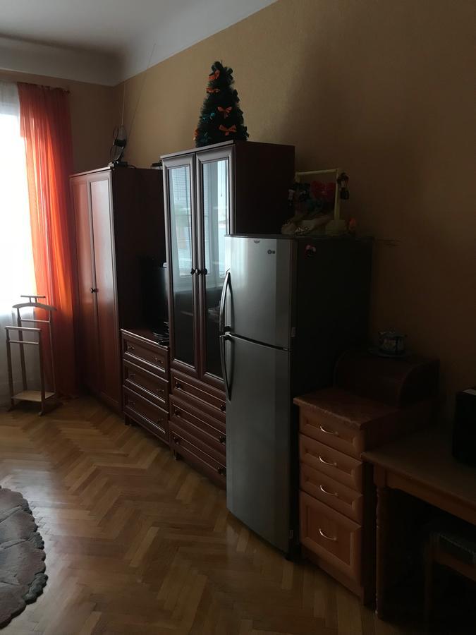 Apartment On Hoholya Street Cernăuți Exterior foto